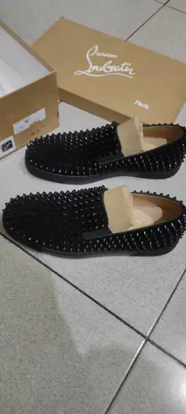 Sepatu Branded Original Louboutin Roller Boat Flat Veau