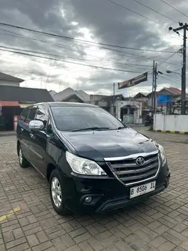 Toyota Innova 2005 V MT
