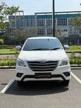 Low Km Innova E At 2015