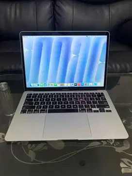 MacBook Air 2020 Intel Core i5 RAM 8GB / SSD 256GB