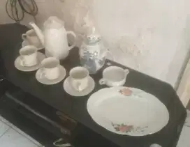 Porclen Teaset China,Lodor,Poci Noritoki.Mulus,No Minus.
