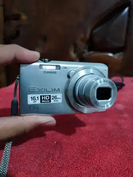 KAMERA DIGITAL CASIO EXILIM EX ZS20 WARNA SILVER (16.1mp) JERNIH