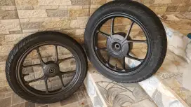 Ban dan velg R14 2nd ex Genio. 80/90