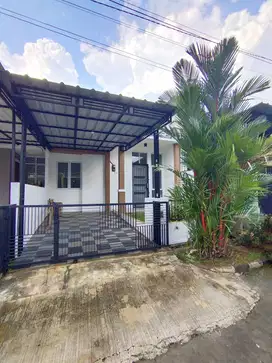 Rumah 1 Lantai Rapi Terdekat Ke Akses Tol  Di Regency Melati Serping