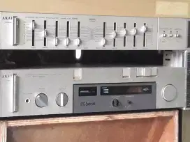 Power amplifier dan equalizer vintage merk akai japan