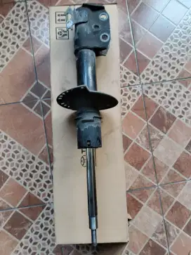 Shock Absorber, kanan dan kiri Sienta Yaris