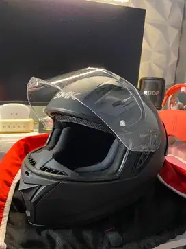 Helm Full Face SMK Stellar