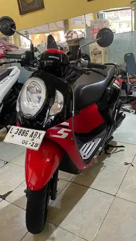 SCOOPY STYLISH 110 TH 2023