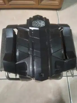 siapa tau ada yg minat sm cooler master seperti di foto