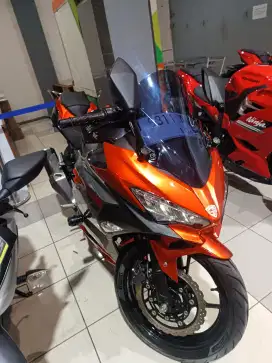 NINJA 250 R FI SE NEW 2018 - SRI SANJAYA MOTOR