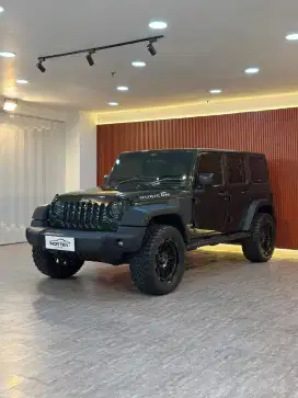 Km 72rb Jeep wrangler Rubicon 4x4 3.8 At 2011