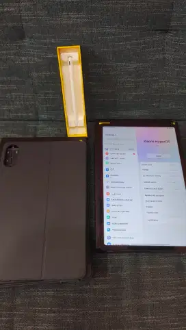 Poco pad 8/256 keyboard + pen like new