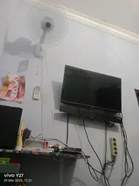 TV Polytron 32 Inch Smart Android
