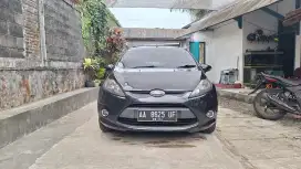 Ford fiesta 1.4 trend automatic a/t 2011