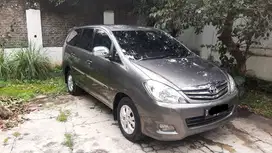 Toyota Kijang Innova 2.5G Diesel 2010 Automatic 105.000KM