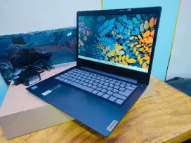Laptop Lenovo Ideapad Slim 3 
Ram 4
Ssd 256 GB