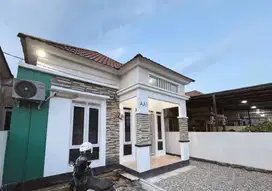Dijual rumah pribadi siap pakai, Jl. Paris 2 - Gg Famili