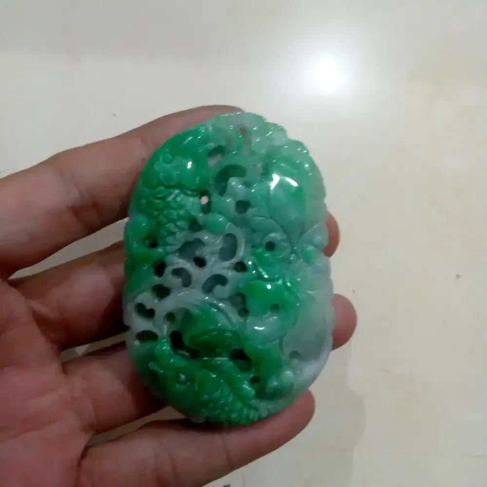 Batu giok birma