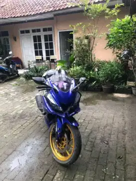 YAMAHA R15 V3 DIJUAL