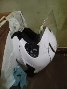 Di jual Helm HRV PROTON Size L