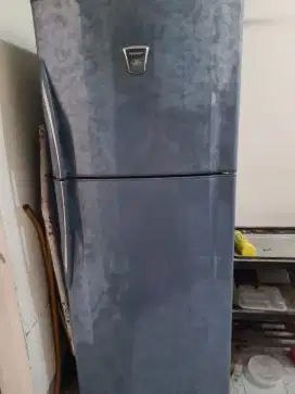 Kulkas Sharp 2 Pintu