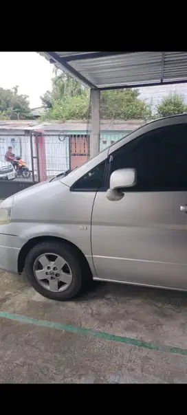 Nissan Serena 2005 Bensin