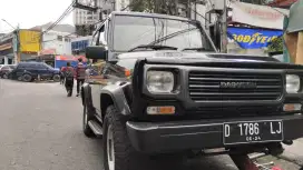 Daihatsu Taft 4x4
Tahun : 1990
