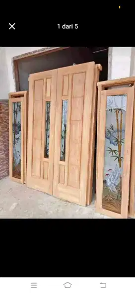 Kusen + pintu 2 + kusen jendela 2 dan daun, dari kayu bekas Meranti