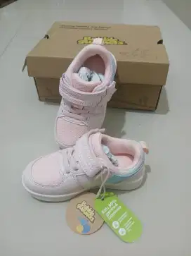 Sepatu anak BATA