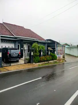 JUAL RUMAH KAMPUNG SIAP HUNI NEMPEL JLN PRUIS