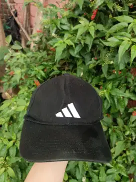 Topi Running Adidas Original