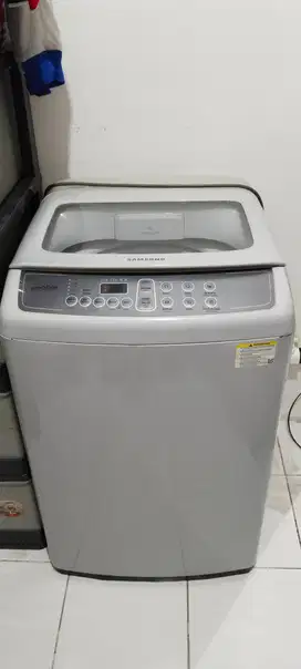 Dijual Mesin Cuci Second merek Samsung Kapasitas 7,5 Kg