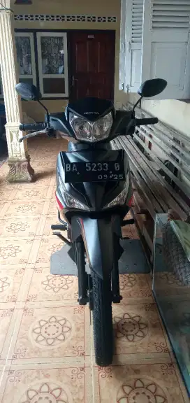 Di jual supra x 125 injeksi