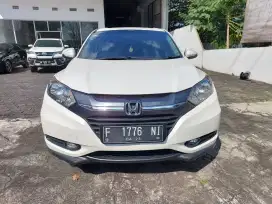 HRV E Cvt 2016  // Hr-v at Matic