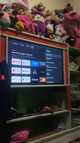 POLYTRON SMART ANDROID TV 32IN