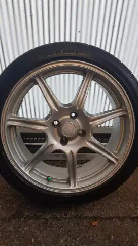 Velg Racing R17 Advanti 4x100
