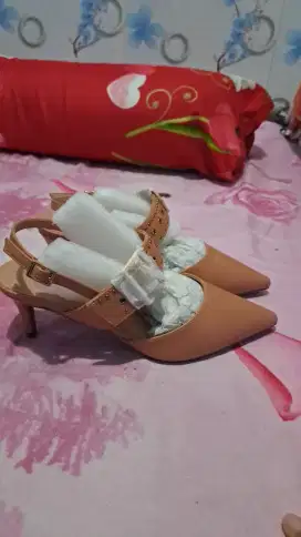 JUAL HEELS URBAN & CO