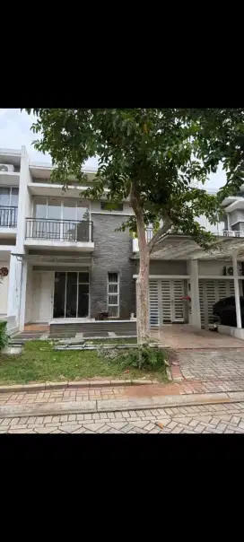 Disewakan Rumah di Residence One - BSD City dengan harga terjangkau.