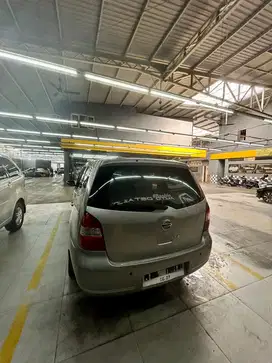 Nissan Grand livina 2010 Bensin