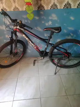 Di jual sepeda genio