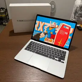 Macbook Air M1 8/256Gb Silver Ex iBox