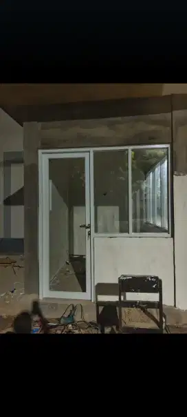 Pintu almunium dan jendela almunium