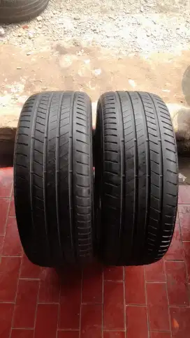 Ban copotan Bridgestoen alenza 001A RFT 245/45 R20 80% 2021..2pcs