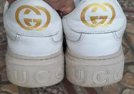 SIZE 44,5 GUCCI EMBOSSED LEATHER BEKAS
