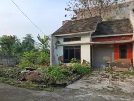 Rumah Green Garden, Karawang barat