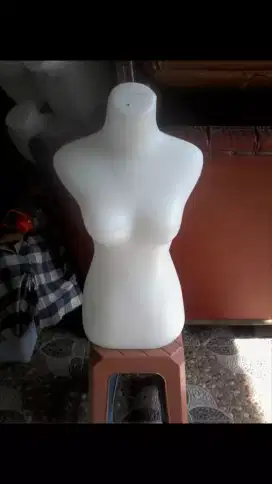Obral Patung Cewek