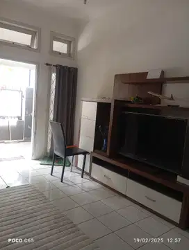 Disewakan Rumah 2 Lantai Dekat Sekali Ke MTC Margahayu Raya