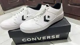 Converse baru belum pakai