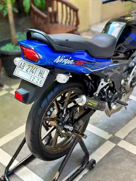 Ninja R / SS 2011 Plat AB Full Repaint istimewa