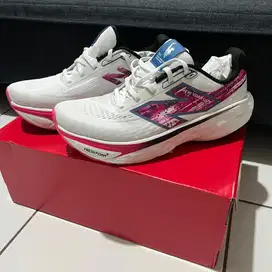 New Balance Frrsh Foam 1080v14 NYC Marathon